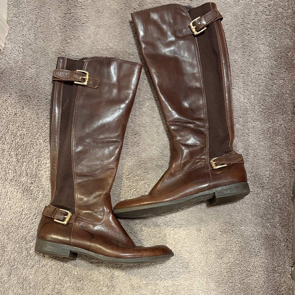 Brown boots